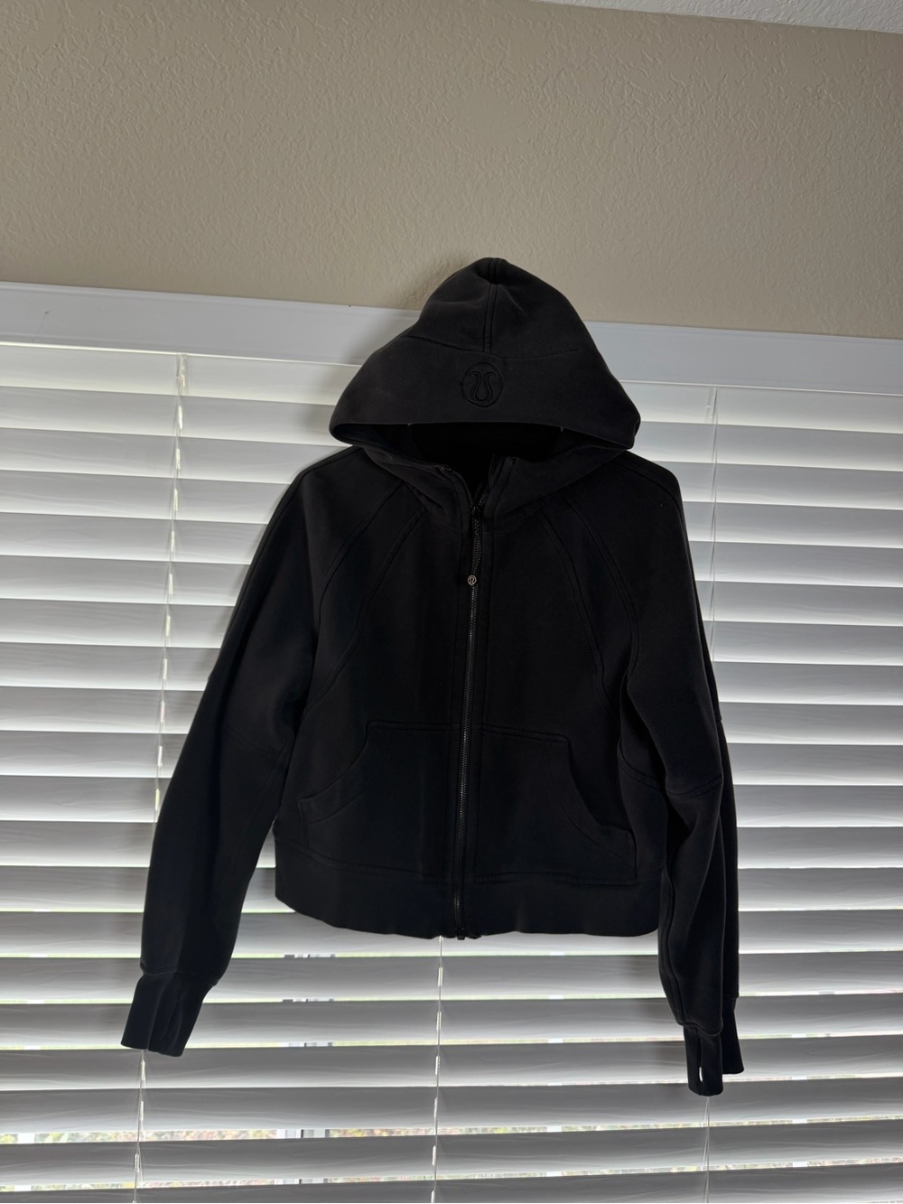 Lululemon Scuba Full-Zip Hoodie Black size XS/S